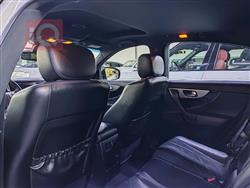 Infiniti QX70